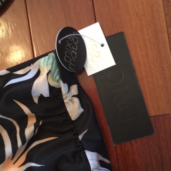 NWT Sizes small left only - Picture 3 of 11